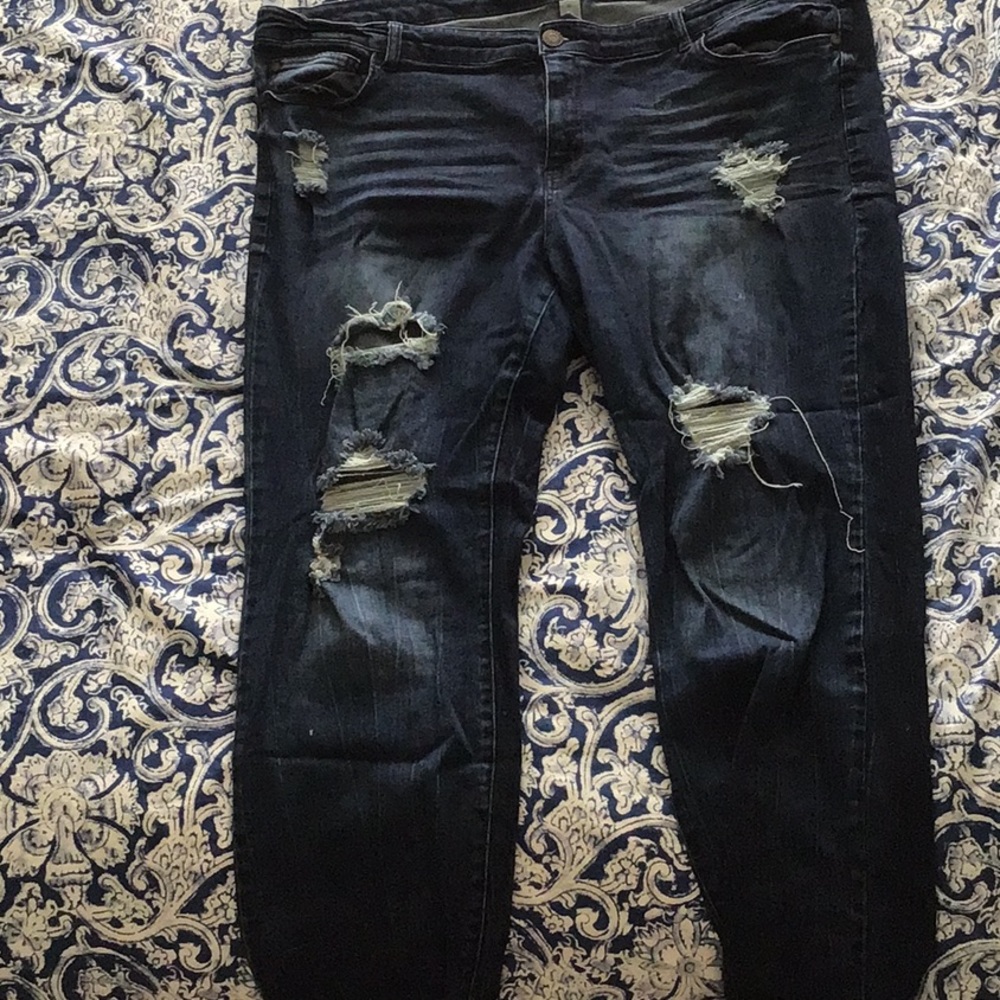 Beautiful Distressed Boyfriend Jeans